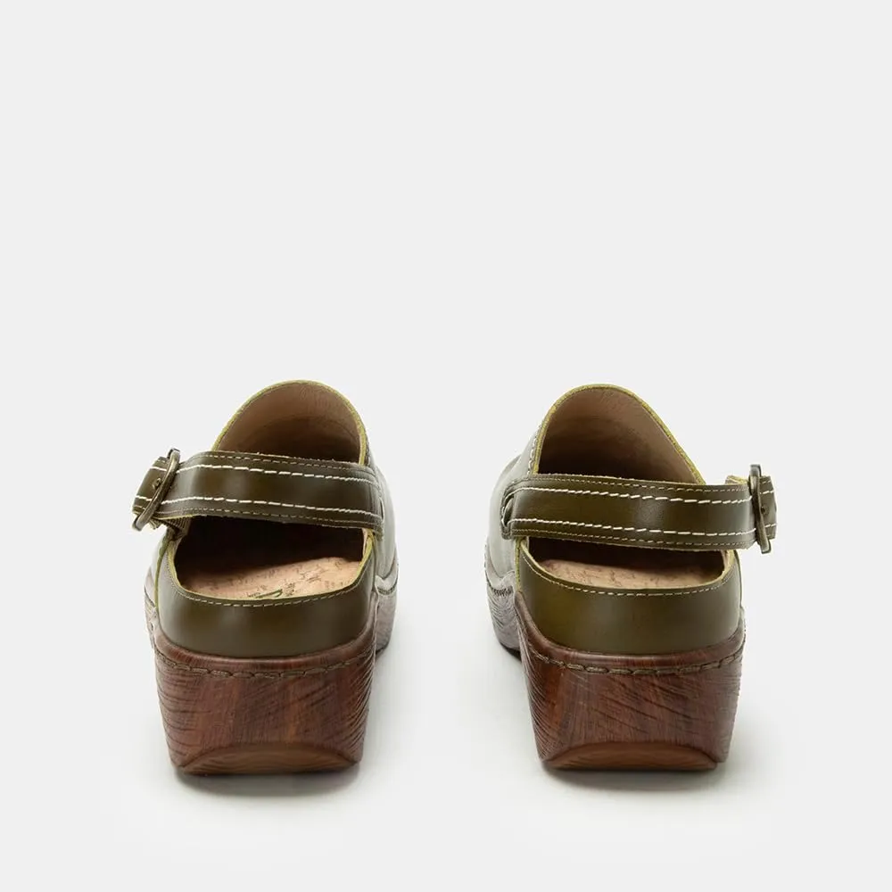 Alegria Women's Olie Slingback Clog Leather Slide