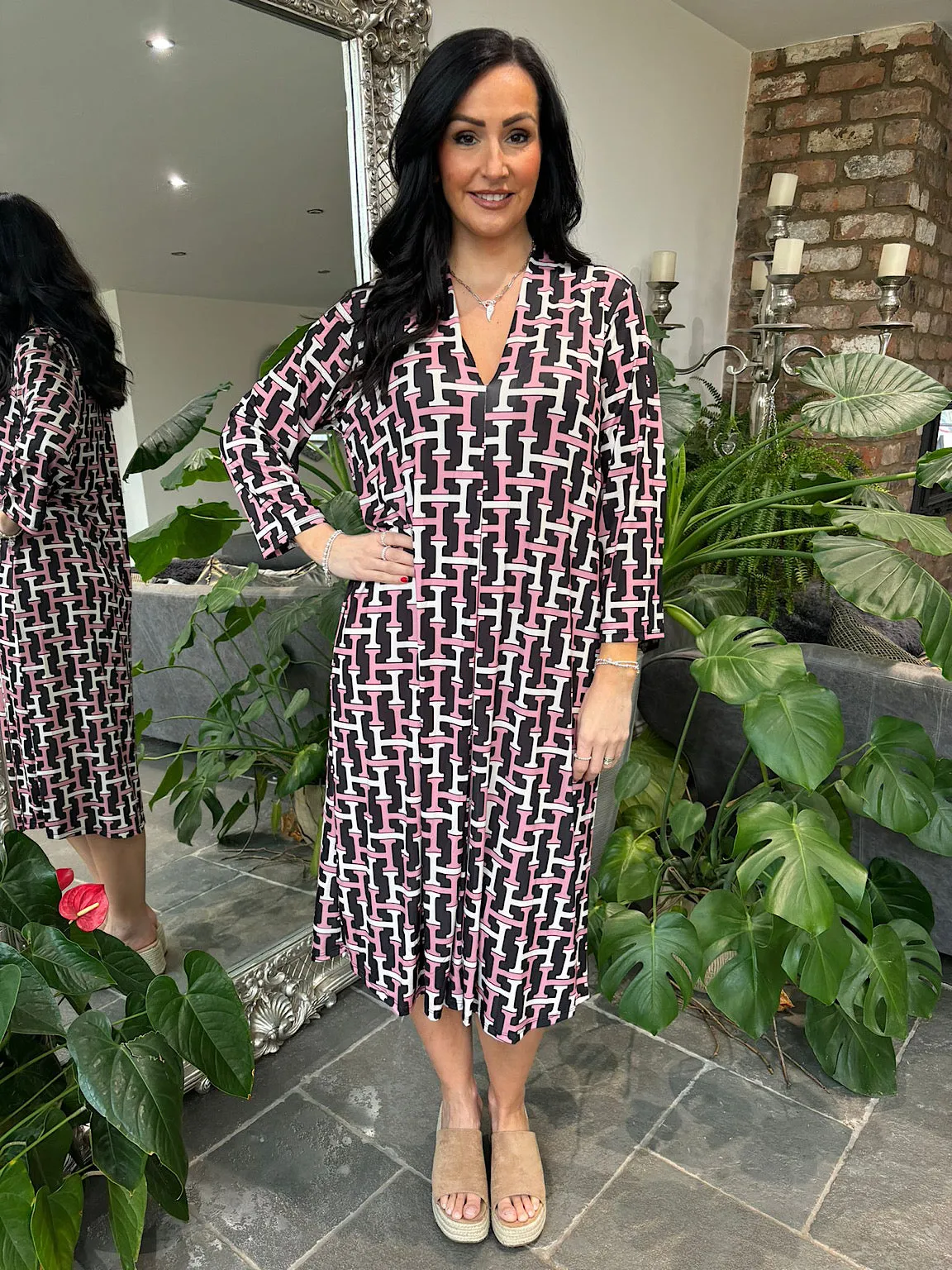 Black Link Pattern Dress Gloria