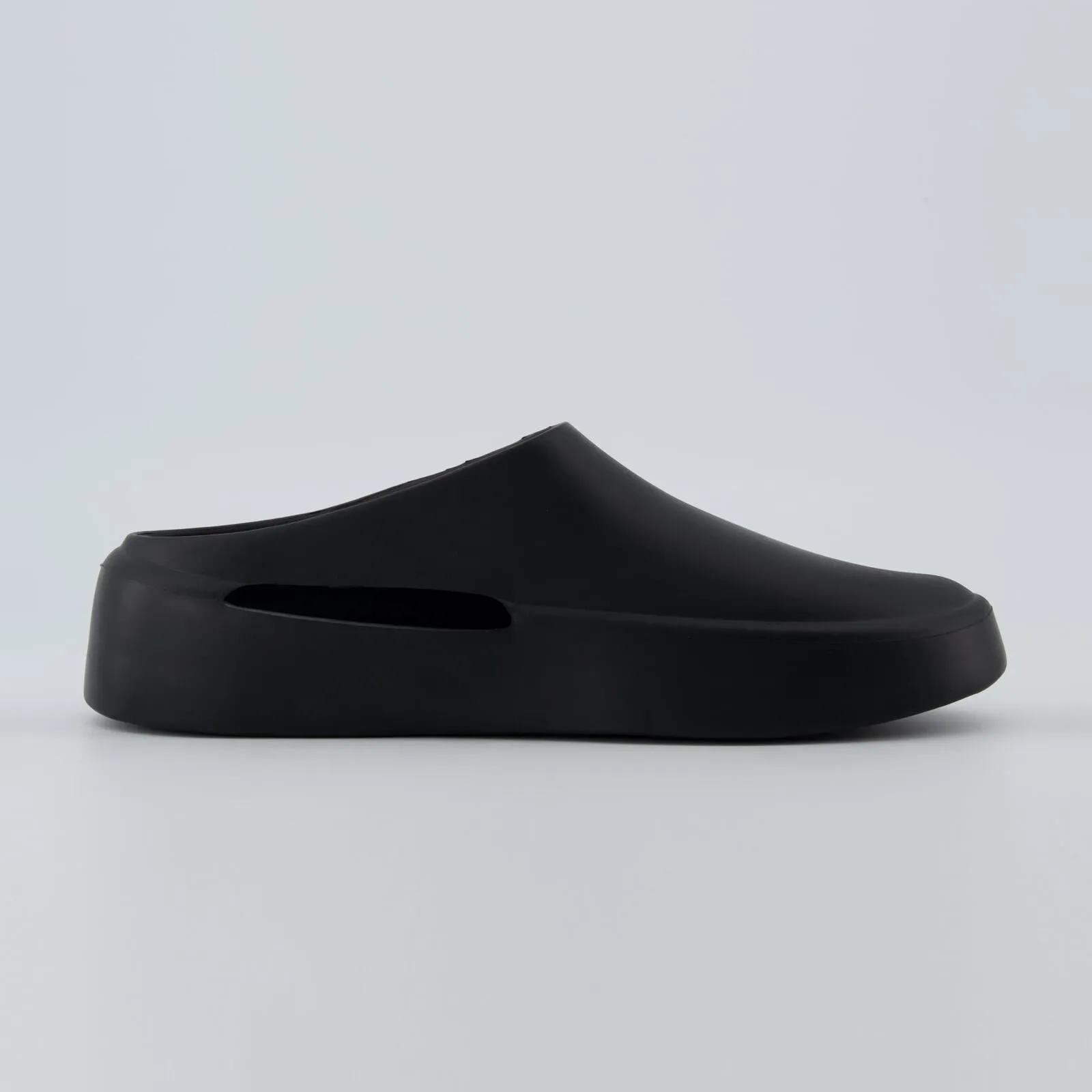 CUSHIONAIRE Women's Hacker EVA Mule with  Comfort, Black 6