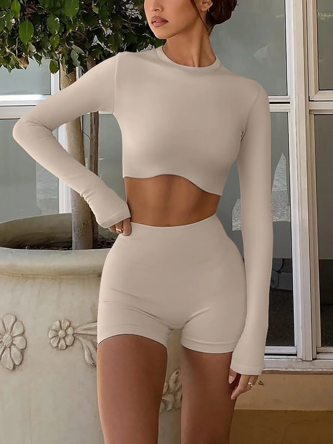 Double Lined Long Sleeve Crop Tops for Women Sexy High Neck Workout Tops Athletic Gym Shirts Running Cropped Tops