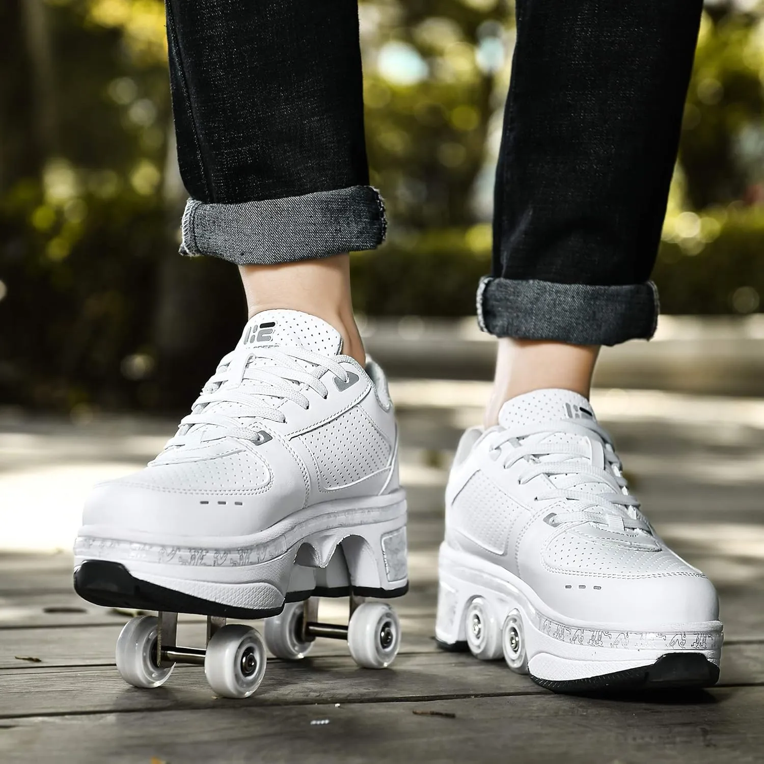 Four-Wheel 2-in-1 Roller Skate Shoes Unisex Skates Detachable Kids Sneakers with Wheels