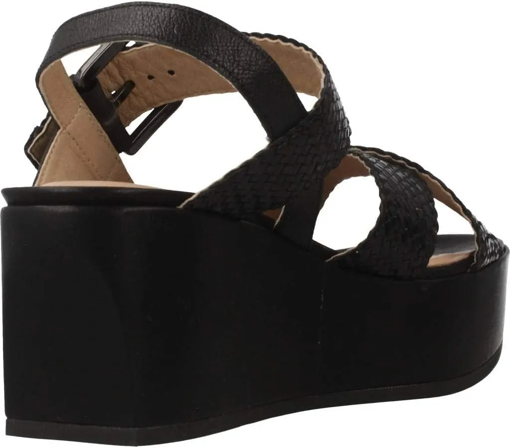 Geox Women's D Zerfie E Flatform Sandal