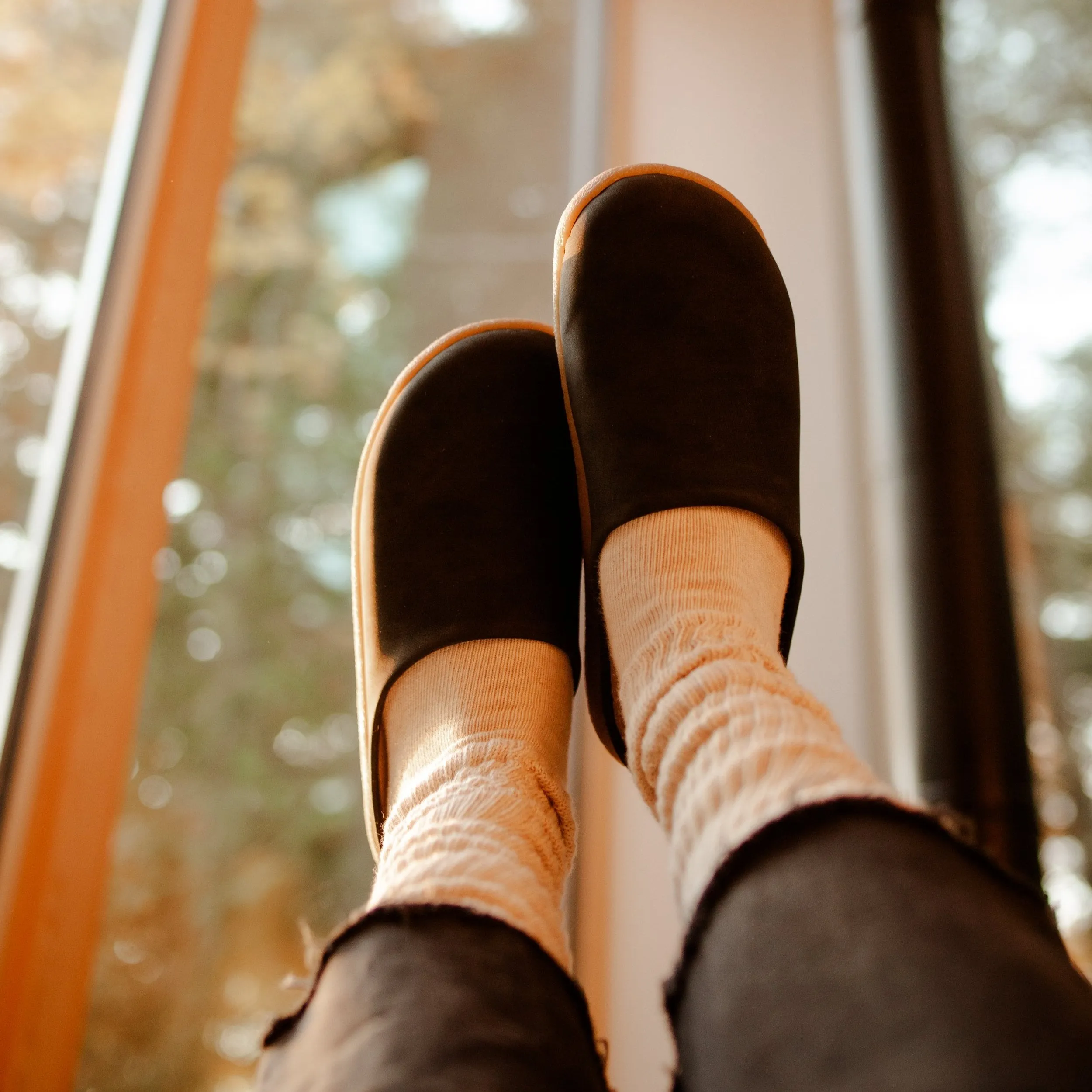 Holsted Unisex Mule Slipper in Black