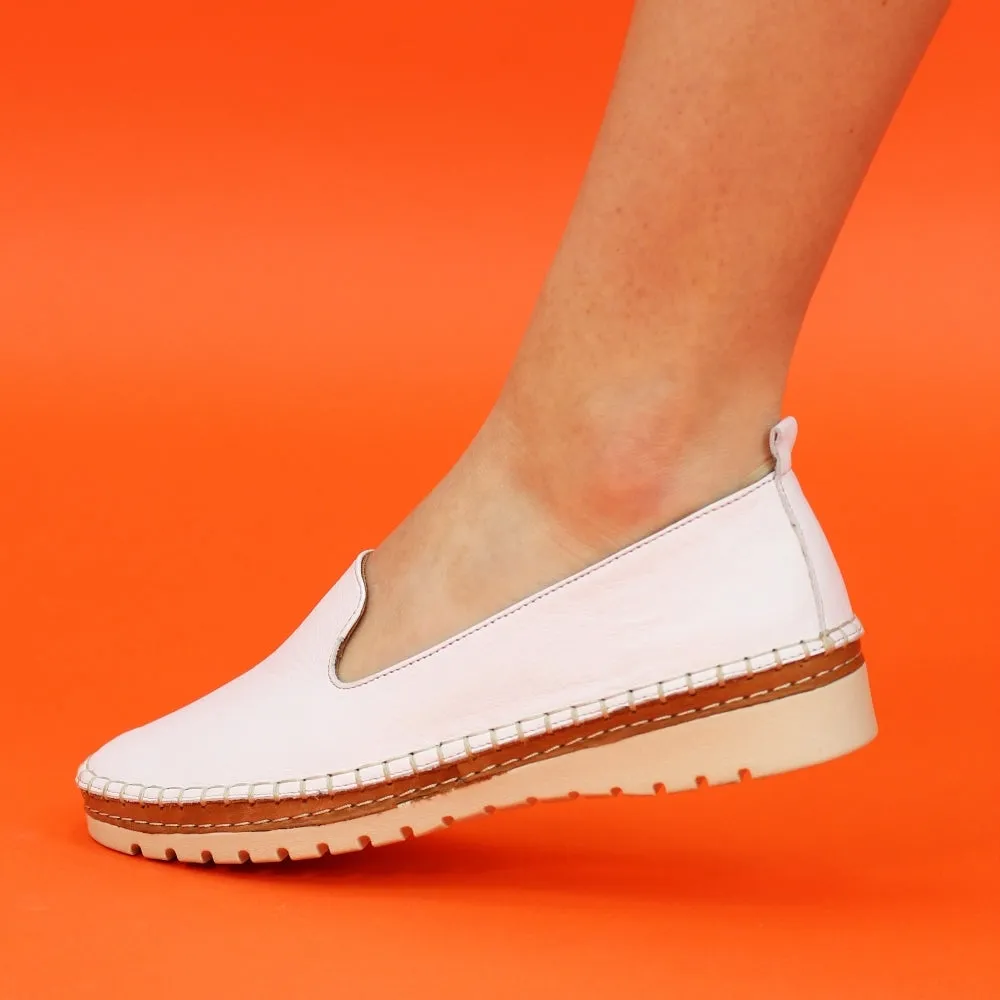 Lunar Dove Women's Slip On Leather Pump White