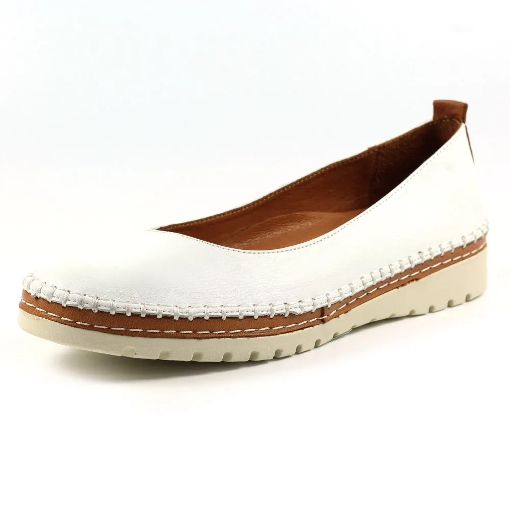 Lunar Dove Women's Slip On Leather Pump White