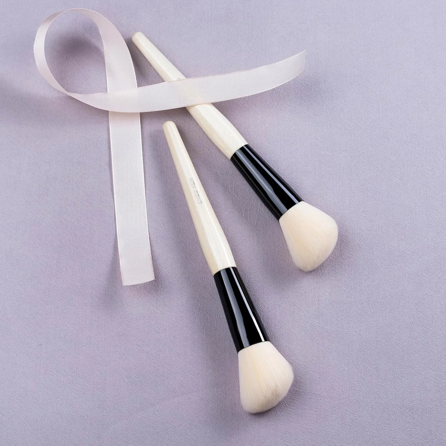 Natural Goat Hair Contour Brush, Sculpting Brush, Angled Contour Brushes, Natural Hair Blush Brush, Makeup Brushes, Detail Blush Brush, Fluffy Brushes for Cheeks.(804A)