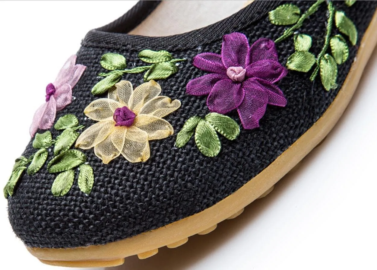 SATUKI Handmade Embroidered Shoes for Women, Slip-On Casual Loafer Flat Floral Slippers