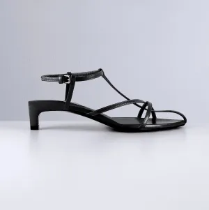 STRAP SANDAL