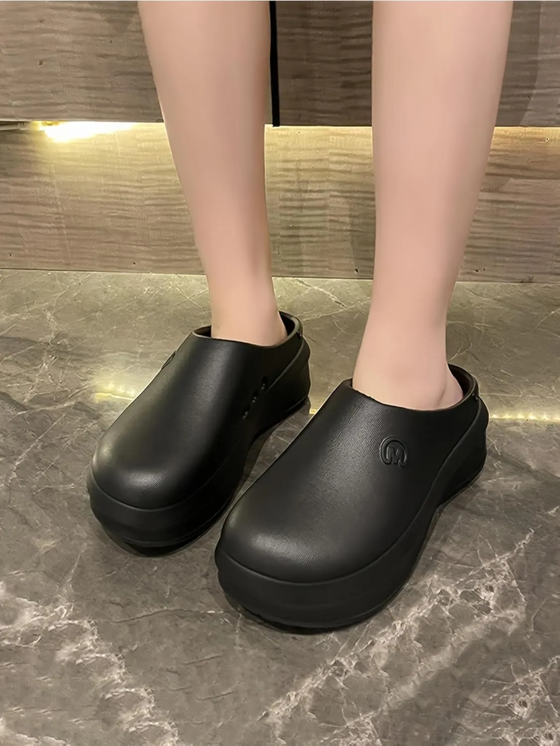 Women's Solid Color Platform Muels, Trendy Closed Toe Slip On Chef Work Shoes, Lightweight Anti-Slip Sandals
