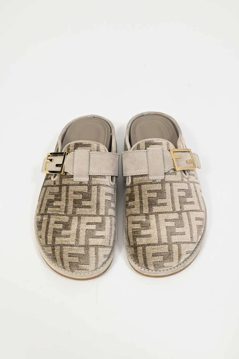 [WS8223] Fendi | Slip-ons
